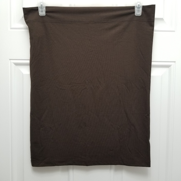 The "Tube", can be worn as strapless top or skirt. - Picture 2 of 3